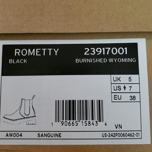 New Dr. Martens Rometty Chelsea Boots - Picture 6 of 7